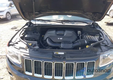 2015 Jeep Grand Cherokee Laredo z USA, uszkodzony, nr VIN 1C4RJFAG6FC952950